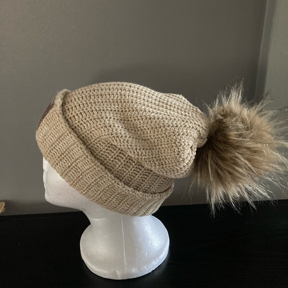 In Excellent Condition! LOVE YOUR MELON Hat - Picture 4 of 8